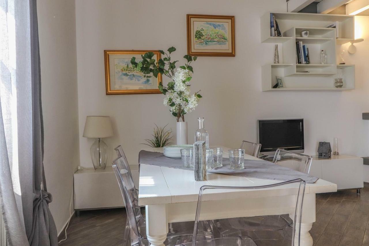 Domus Luce Apartment Padenghe sul Garda Luaran gambar